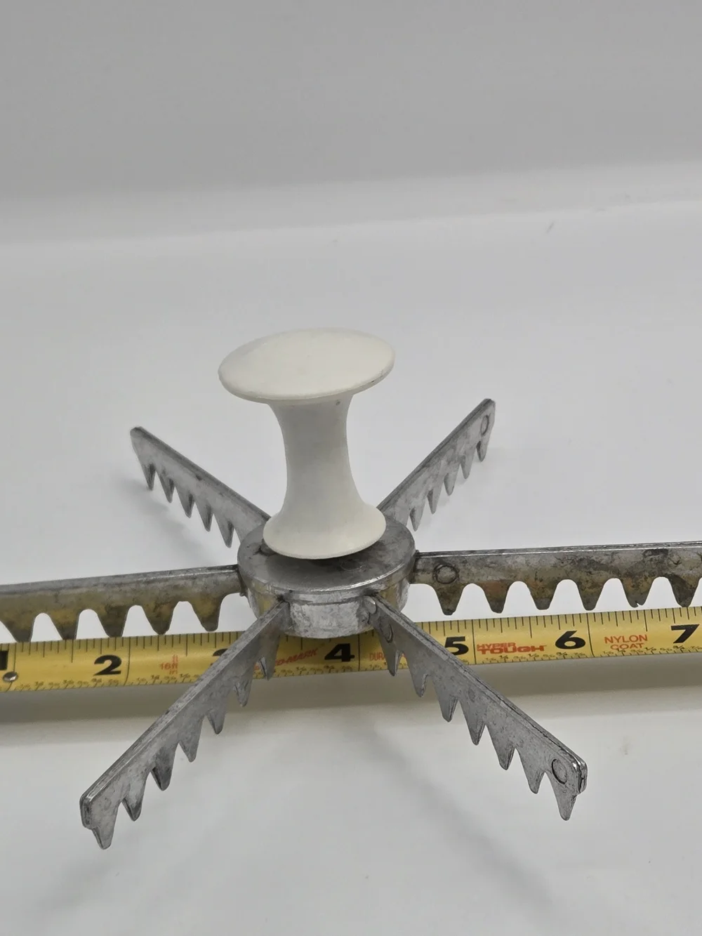 Vintage Primitive Cast Aluminum 6-Slice Pie & Cake Marker White Handle Farmhouse